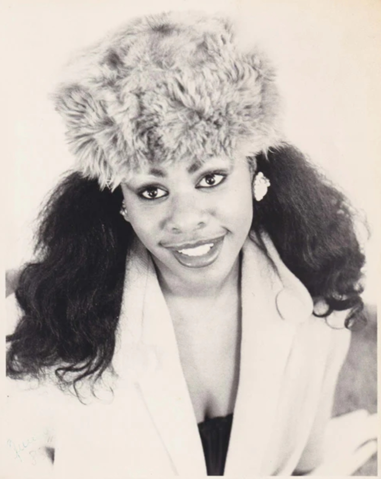 La chanteuse Q Lazzarus rééditée par le label Sacred Bones.