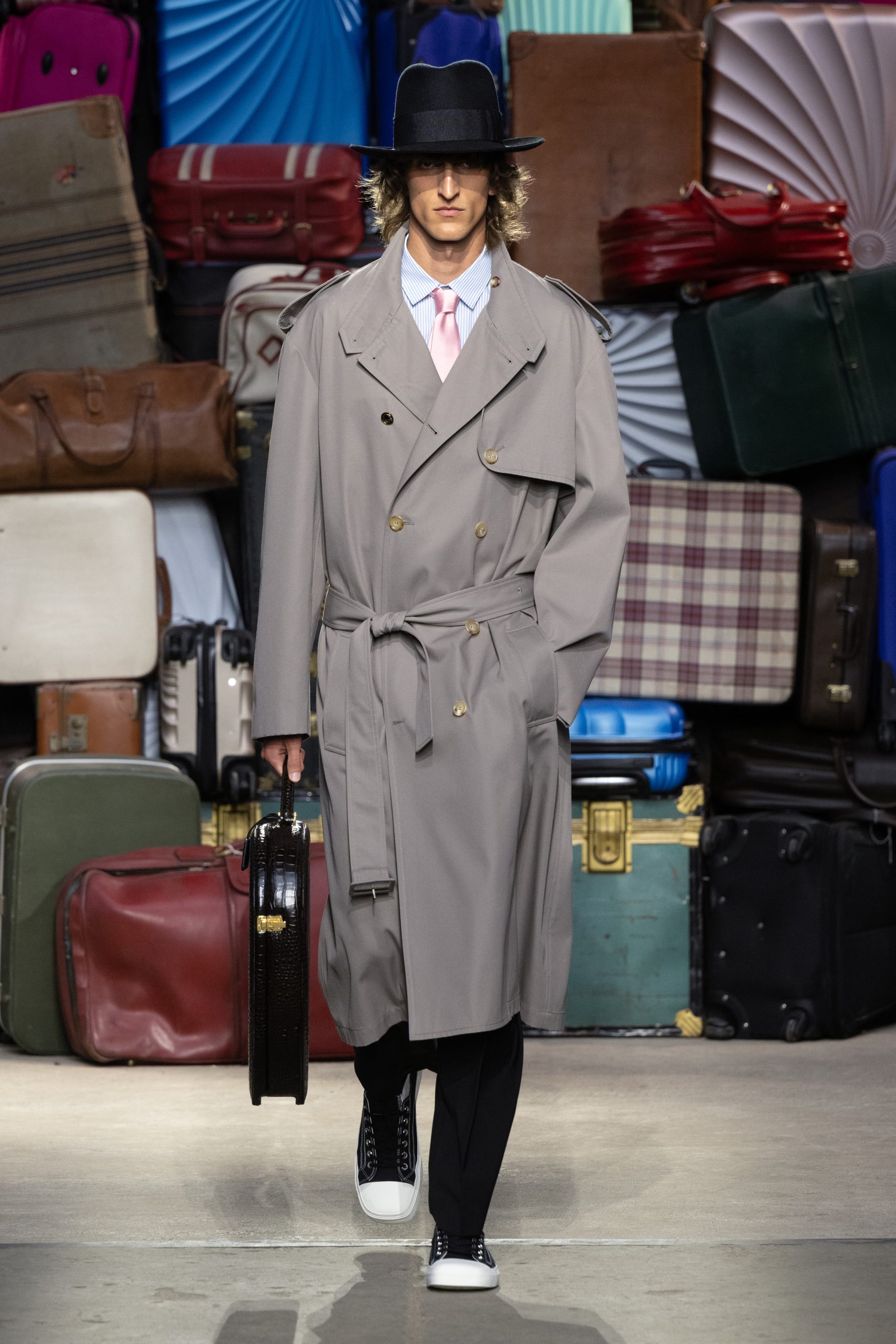 Le défilé Moschino homme printemps-été 2025.