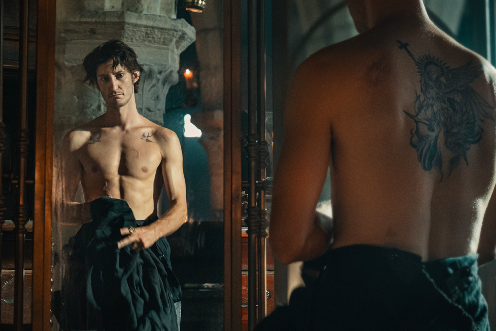 Pierre Niney dans Le Comte de Monte-Cristo (2024) © 2024 CHAPTER 2 – PATHE FILMS – M6 - Photographe : Jérôme Prébois.