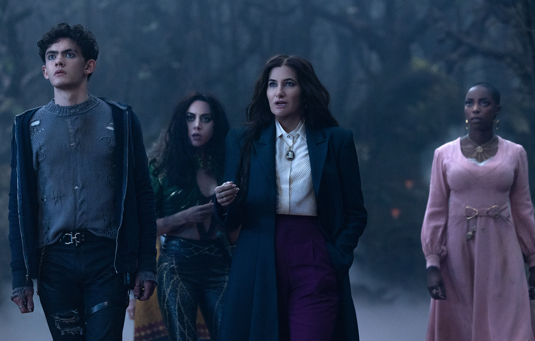 agatha all along marvel kathryn hahn joe locke aubrey plaza sasheer zamata