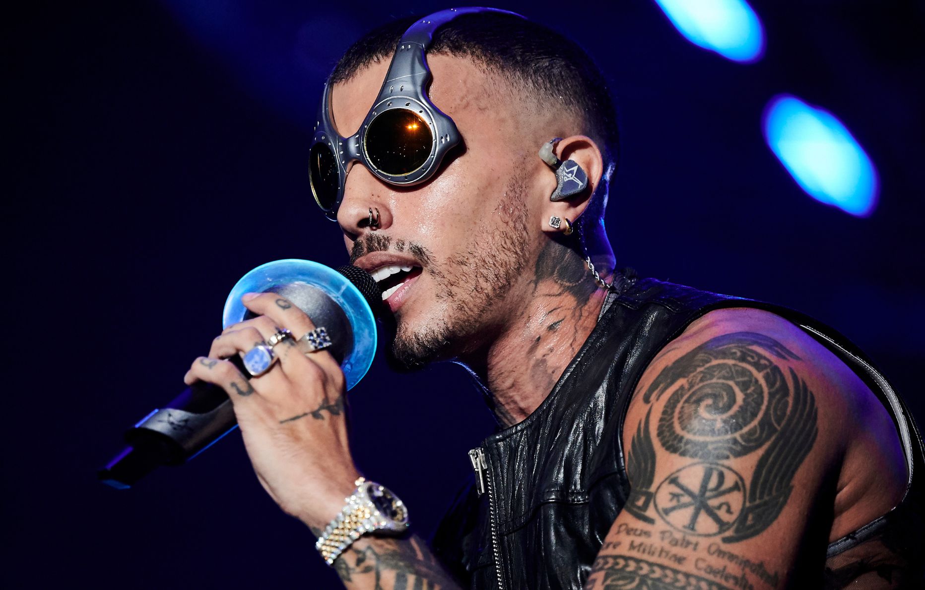 Rauw Alejandro reggaeton concert Paris