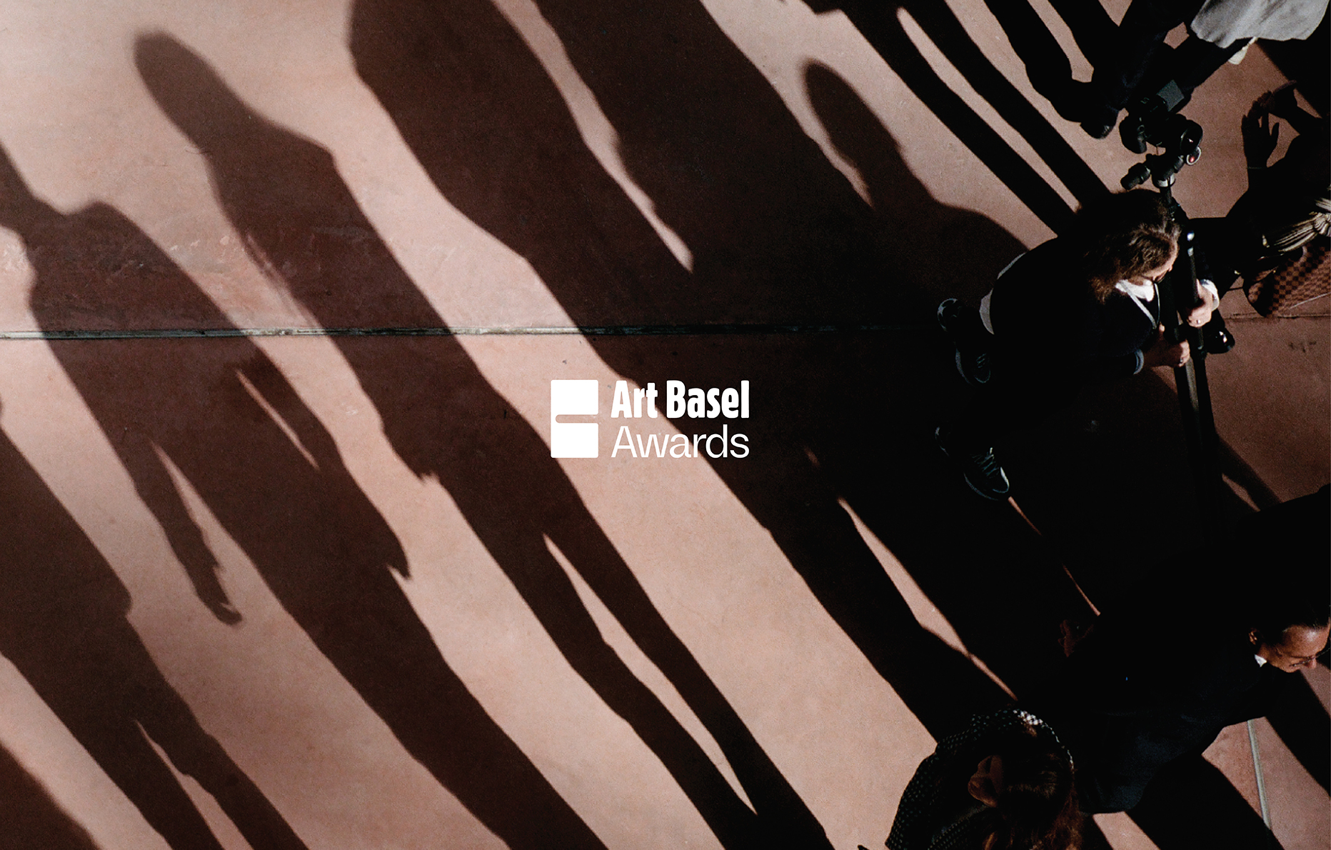 La foire Art Basel lance ses Art Basel Awards à Bâle.