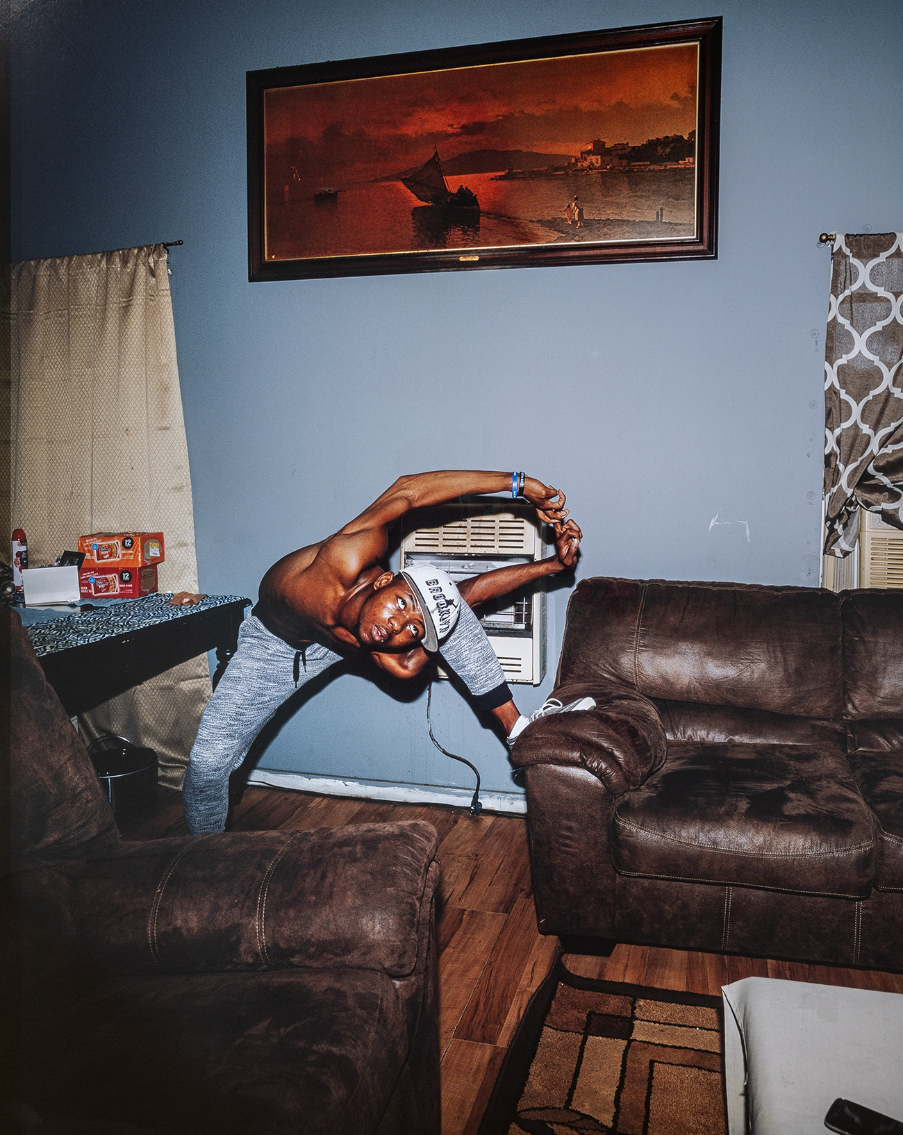 Deana Lawson. Exposition Corps et âmes à la Bourse de commerce, Collection Pinault, Paris.