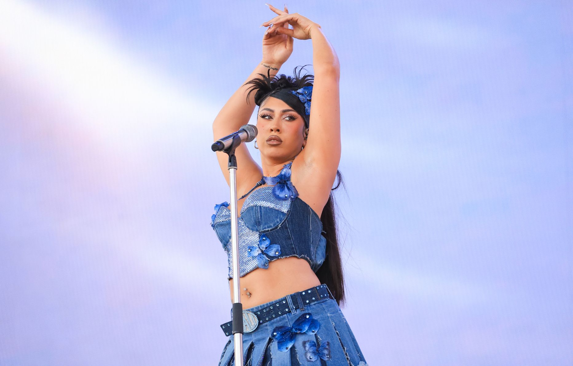 La chanteuse Kali Uchis dévoile son cinquième album studio Sincerely. Découvrez 5 collaborations méconnues.