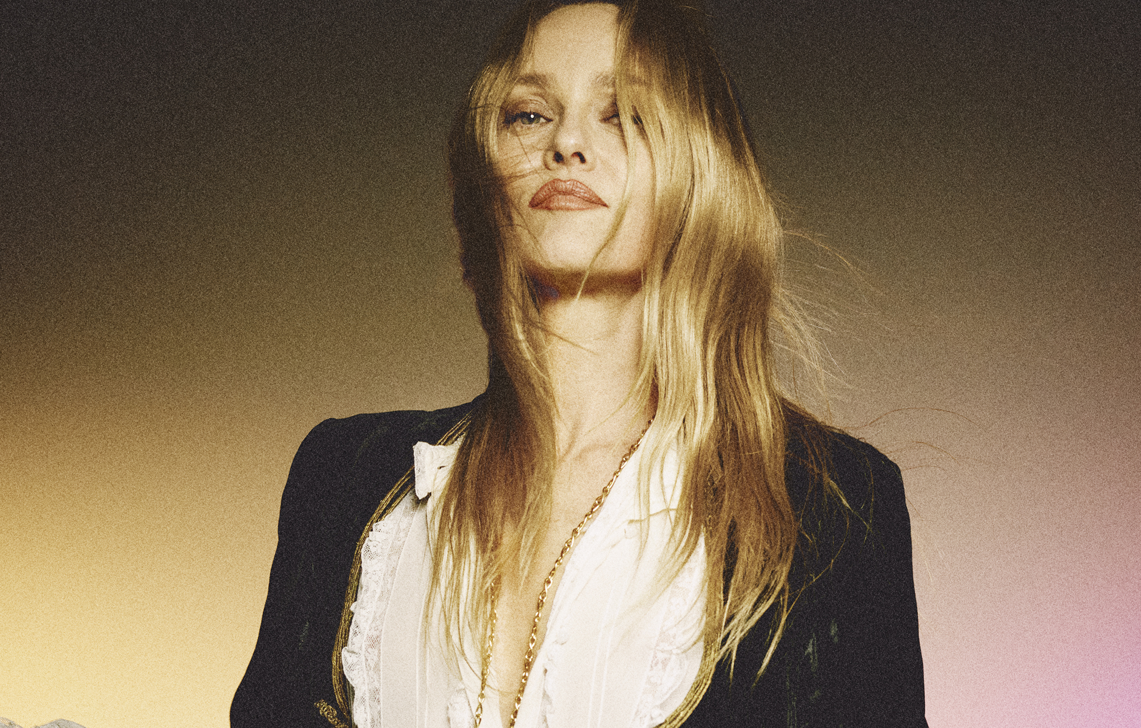 Photo promotionnelle de Vanessa Paradis pour la sortie de son nouvel album.